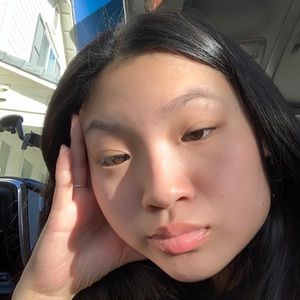 Meet your Posher, Daphne